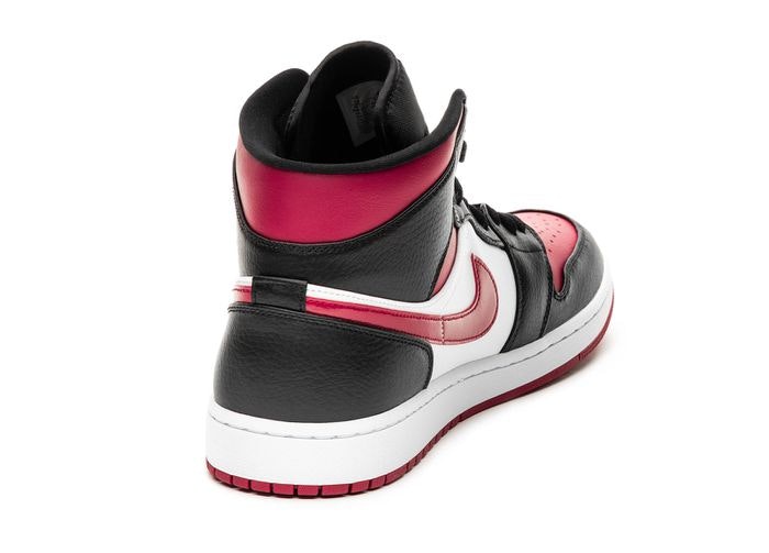 Air Jordan 1 Mid "Bred Toe"
