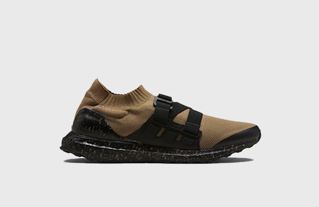 adidas Ultra Boost aH001 (Brown)