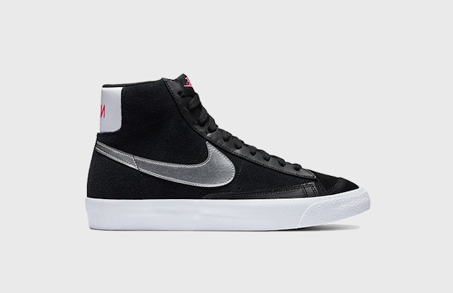 Nike Blazer Mid ’77 Wmns "Metallic Swoosh"