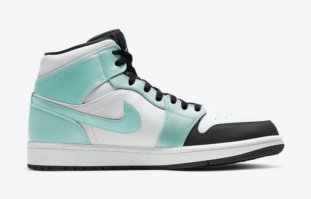 Air Jordan 1 Mid “Island Green”