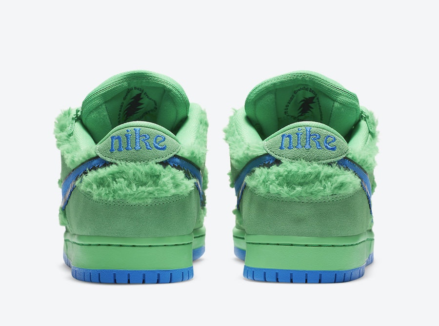 Grateful Dead x Nike SB Dunk Low "Green Bear"