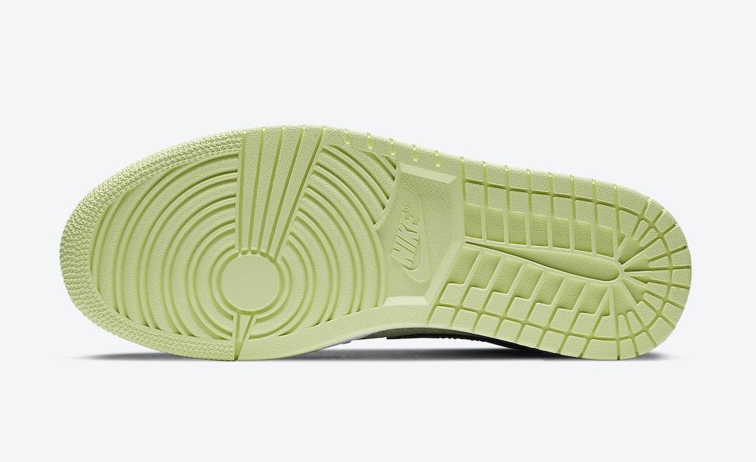 Air Jordan 1 Mid SE "Barely Volt"