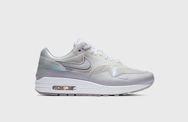 Nike Air Max 1 "SNKRS Day" (Silver) Nike Air Max 1 "SNKRS Day" (Silver)