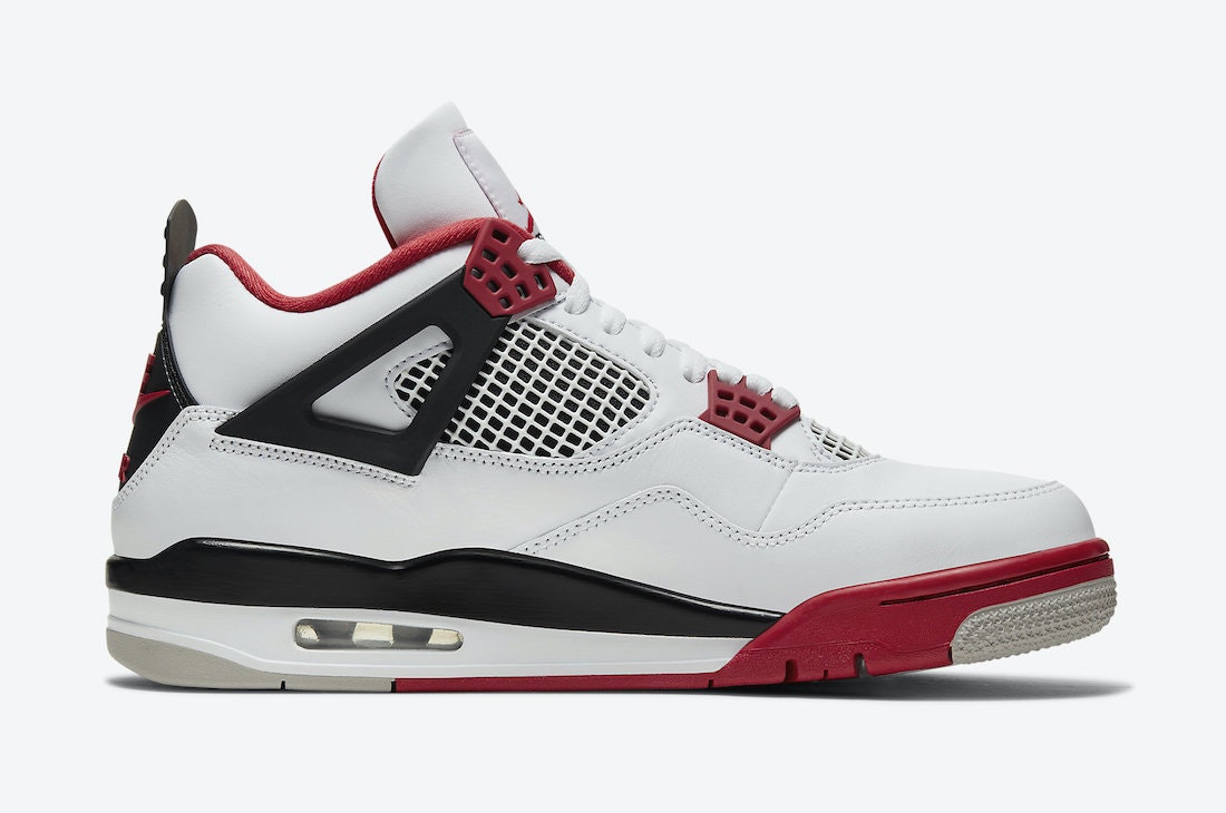 Air Jordan 4 "Fire Red"