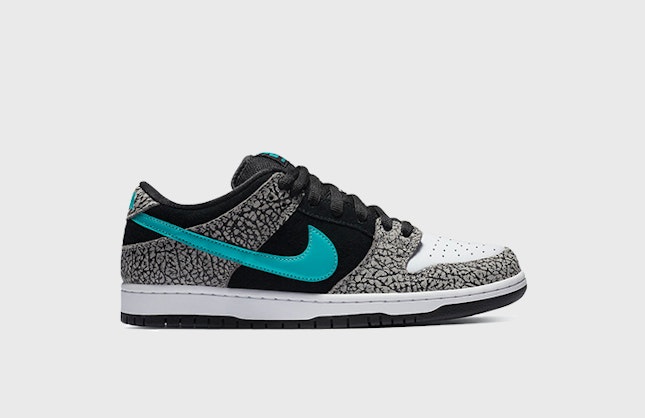 Nike SB Dunk Low "Atmos Elephant”