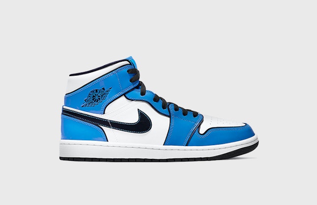 Air Jordan 1 Mid SE “Signal Blue”