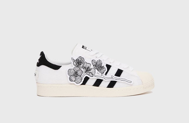 SNS x adidas Superstar “Kinenbi” SNS x adidas Superstar “Kinenbi”