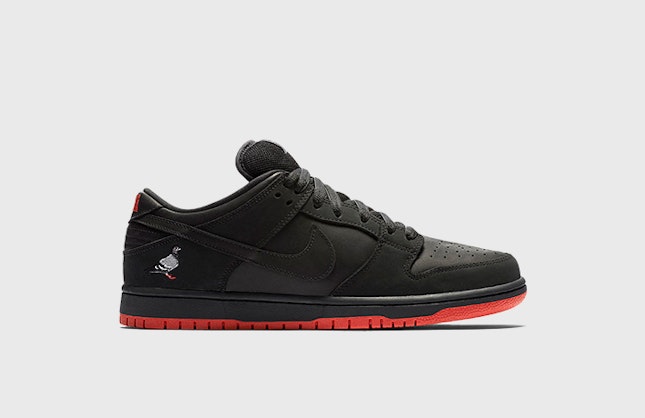 Jeff Staple x Nike SB Dunk Low "Black Pigeon"