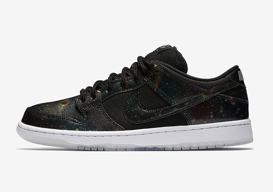 420 x Nike SB Dunk Low "Intergalactic"