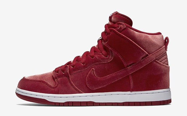 Nike SB Dunk High "Red Velvet"