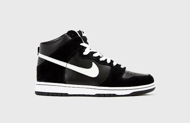 Nike SB Dunk High "Venom Black"