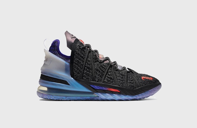 Kylian Mbappé x Nike LeBron 18 “The Chosen 2” Kylian Mbappé x Nike LeBron 18 “The Chosen 2”