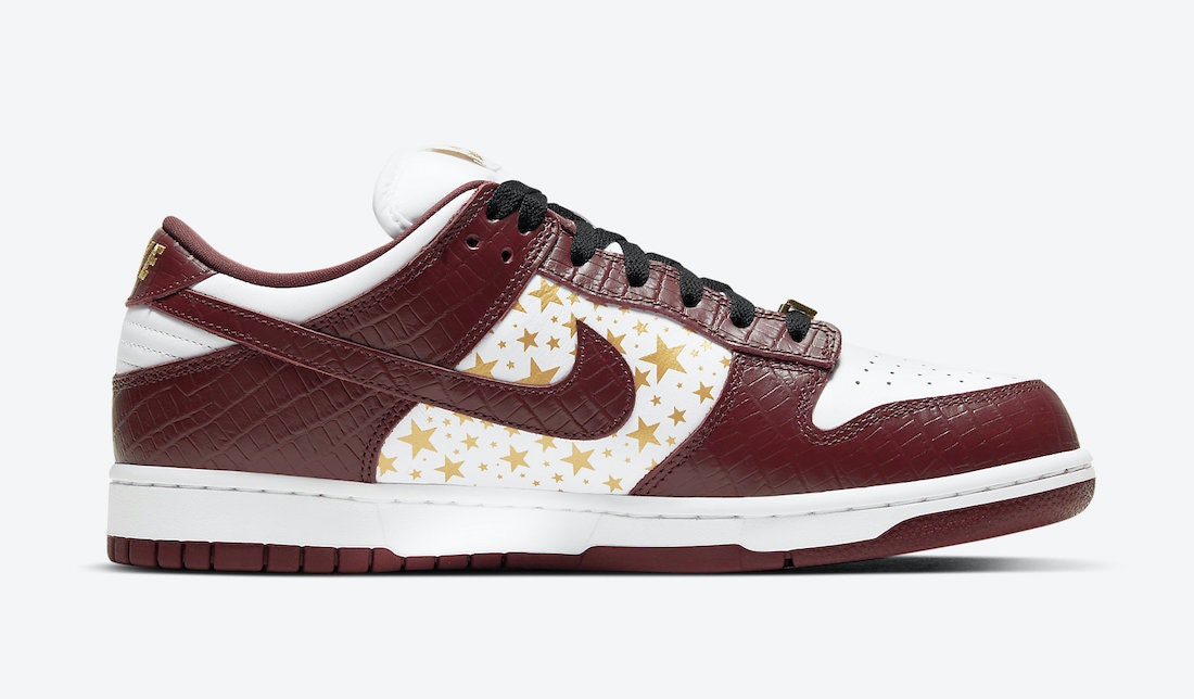 Supreme x Nike SB Dunk Low "Barkroot Brown"