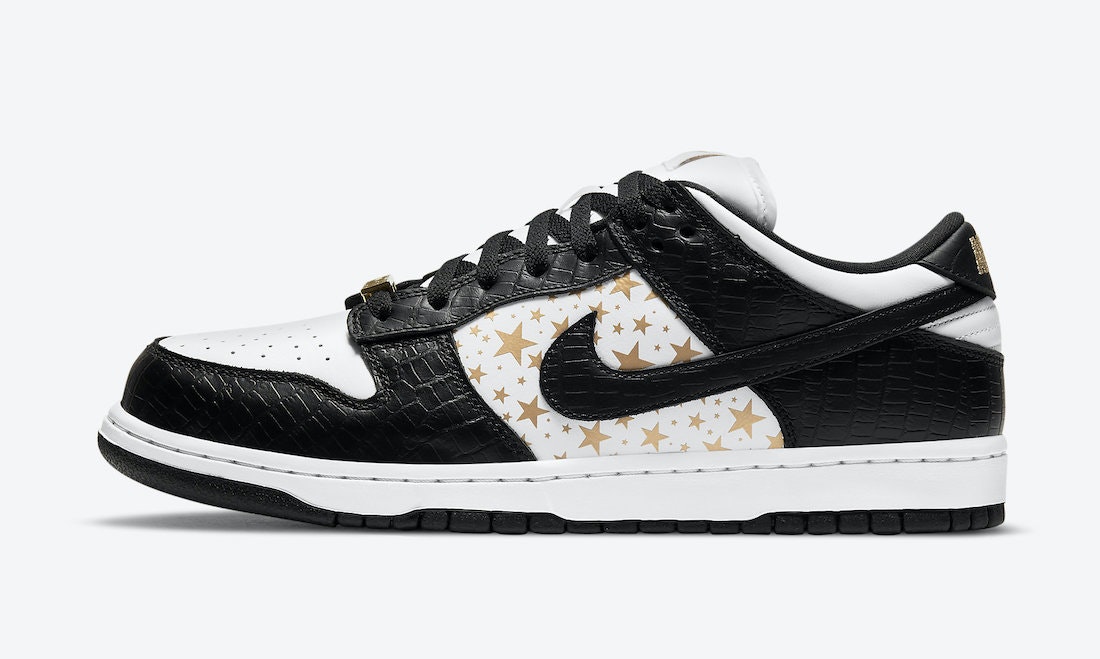 Supreme x Nike SB Dunk Low "Black&White"