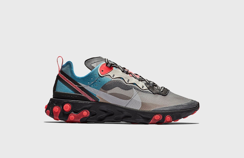 react element 87 solar red on feet