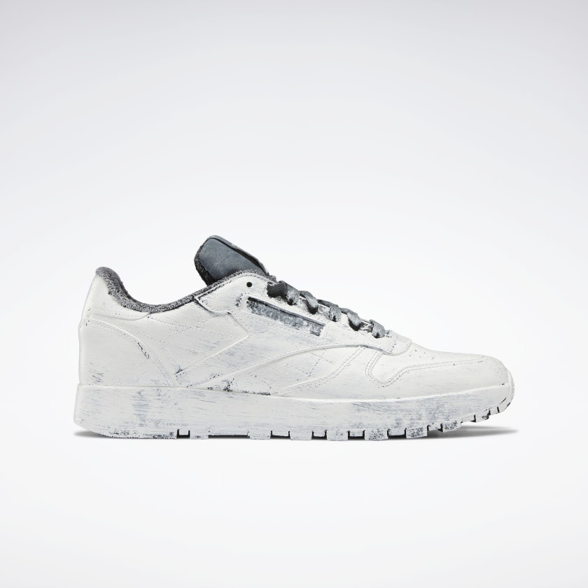 Maison Margiela x Reebok Classic Leather Tabi "Icey White"