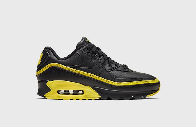 Undefeated x Nike Air Max 90 "Black Optic Yellow" Undefeated x Nike Air Max 90 "Black Optic Yellow"