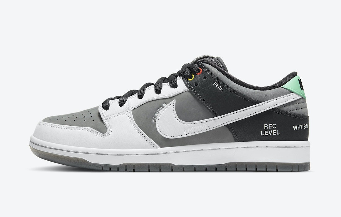 Nike SB Dunk Low "Camcorder"