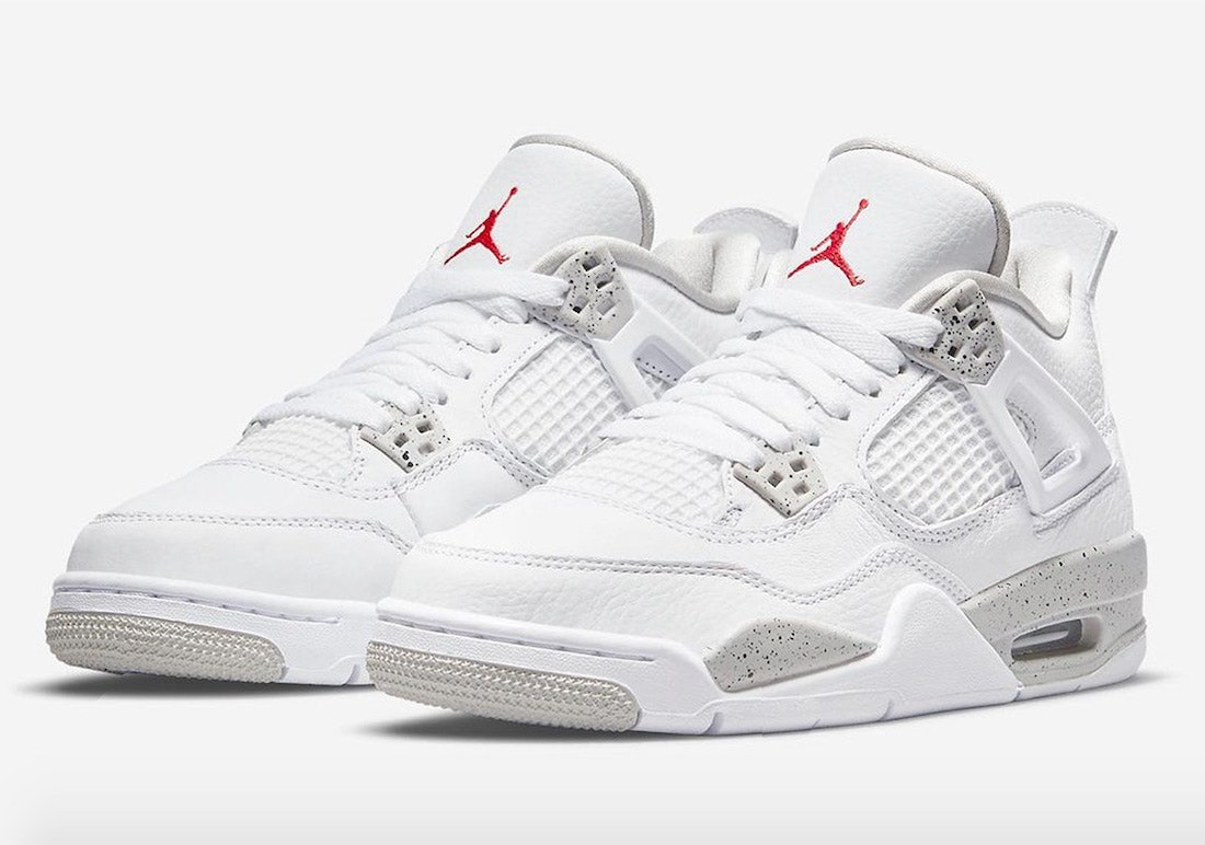 Air Jordan 4 “White Oreo”