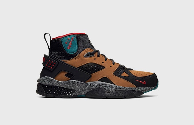 Olivia Kim x Nike Air Mowabb Wmns "No Cover"