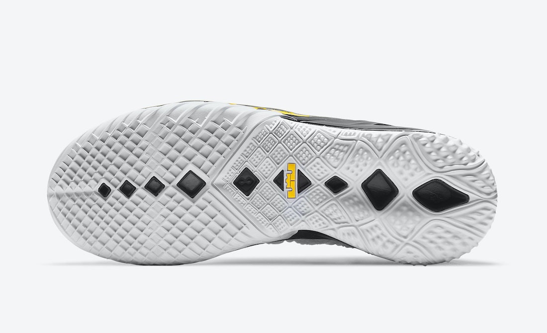 Nike LeBron 18 “Home”