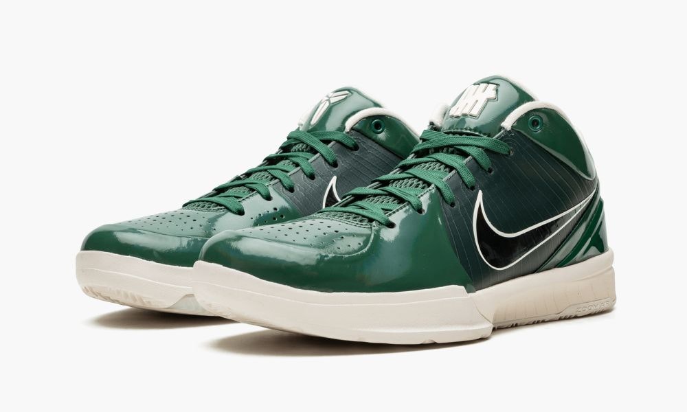 Undefeated x Nike Kobe 4 Protro "Milwaukee Bucks"