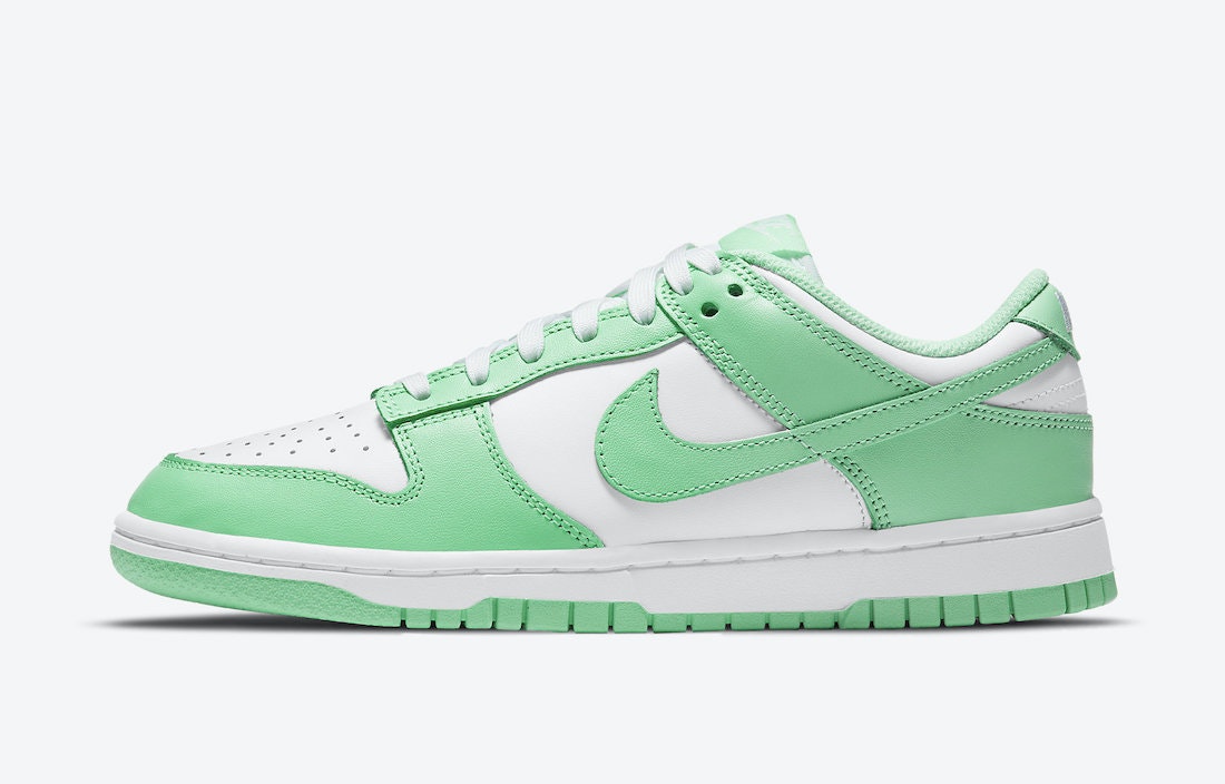 Nike Dunk Low "Green Glow"