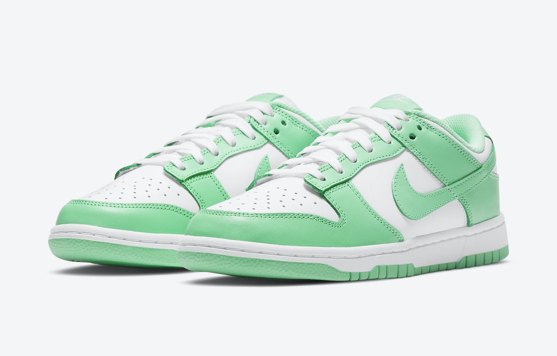 Nike Dunk Low "Green Glow"