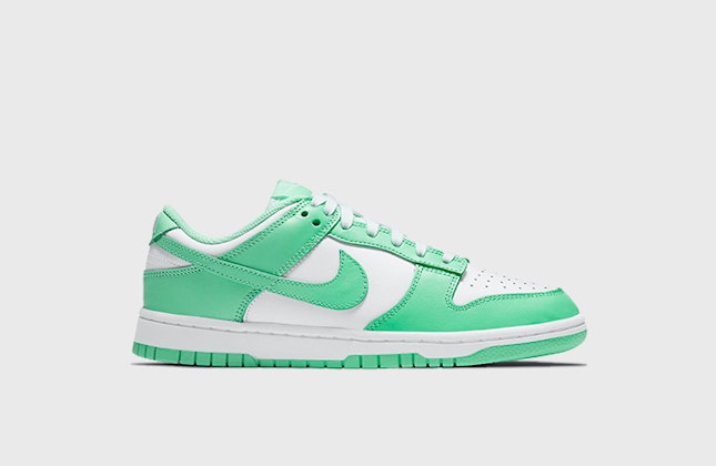 Nike Dunk Low "Green Glow" Nike Dunk Low "Green Glow"