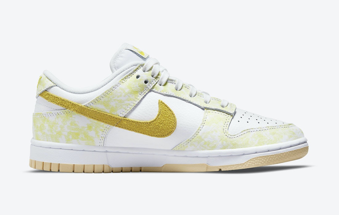 Nike Dunk Low “Yellow Strike”