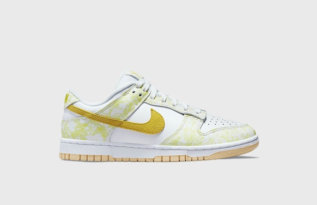 Nike Dunk Low “Yellow Strike”