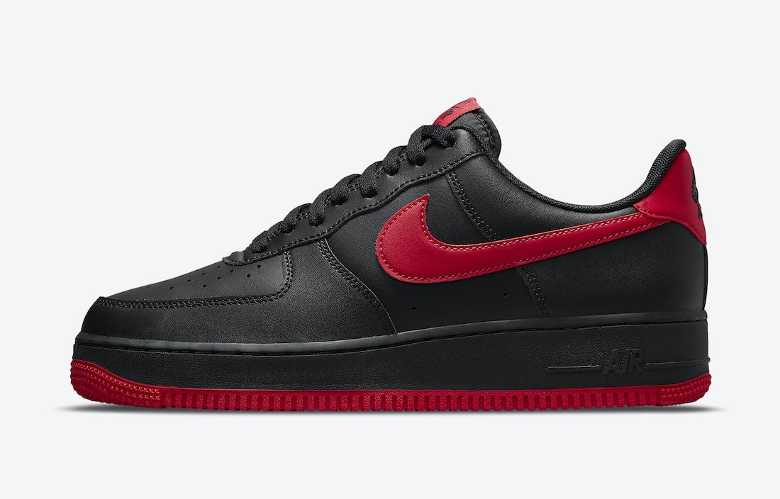 Nike Air Force 1 Low "Bred"