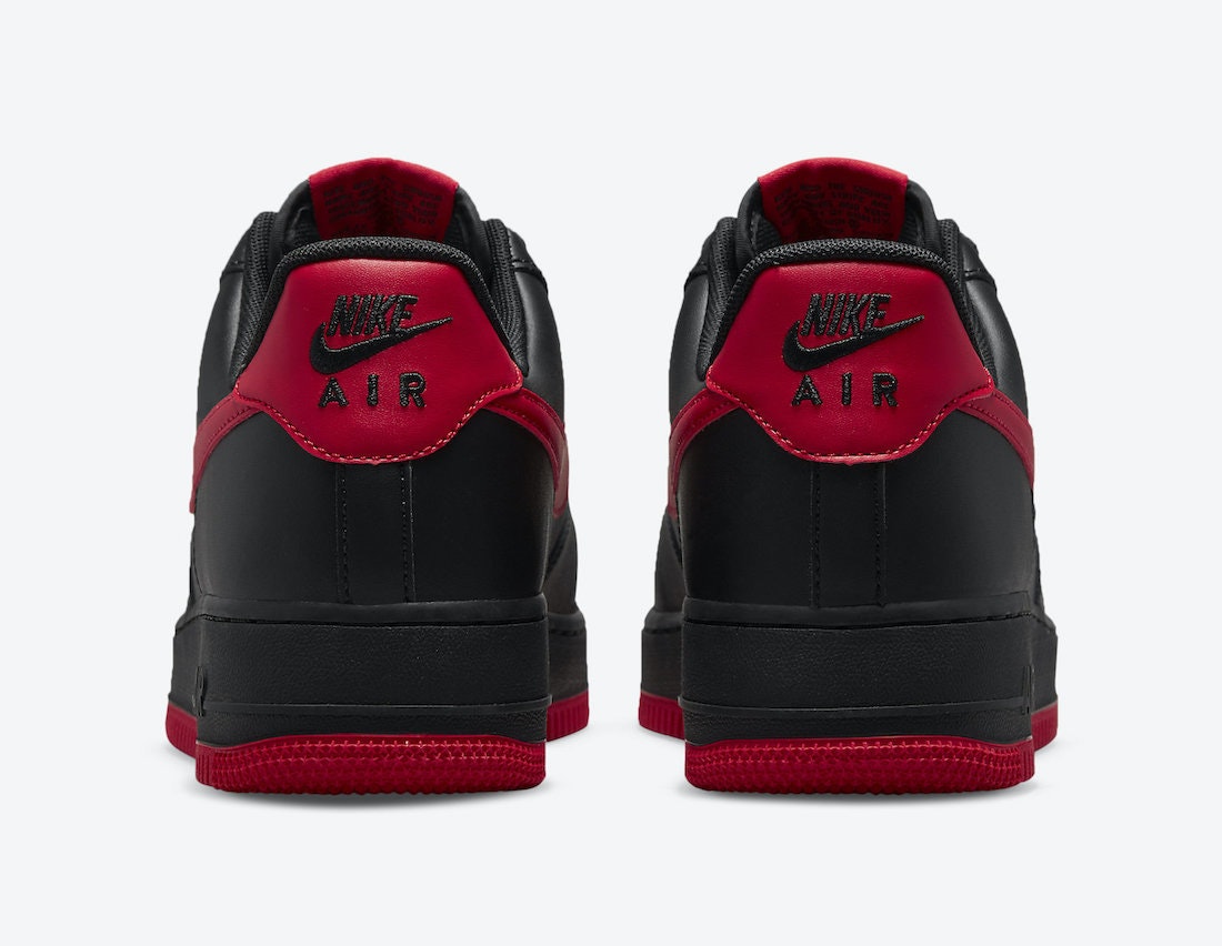 Nike Air Force 1 Low "Bred"