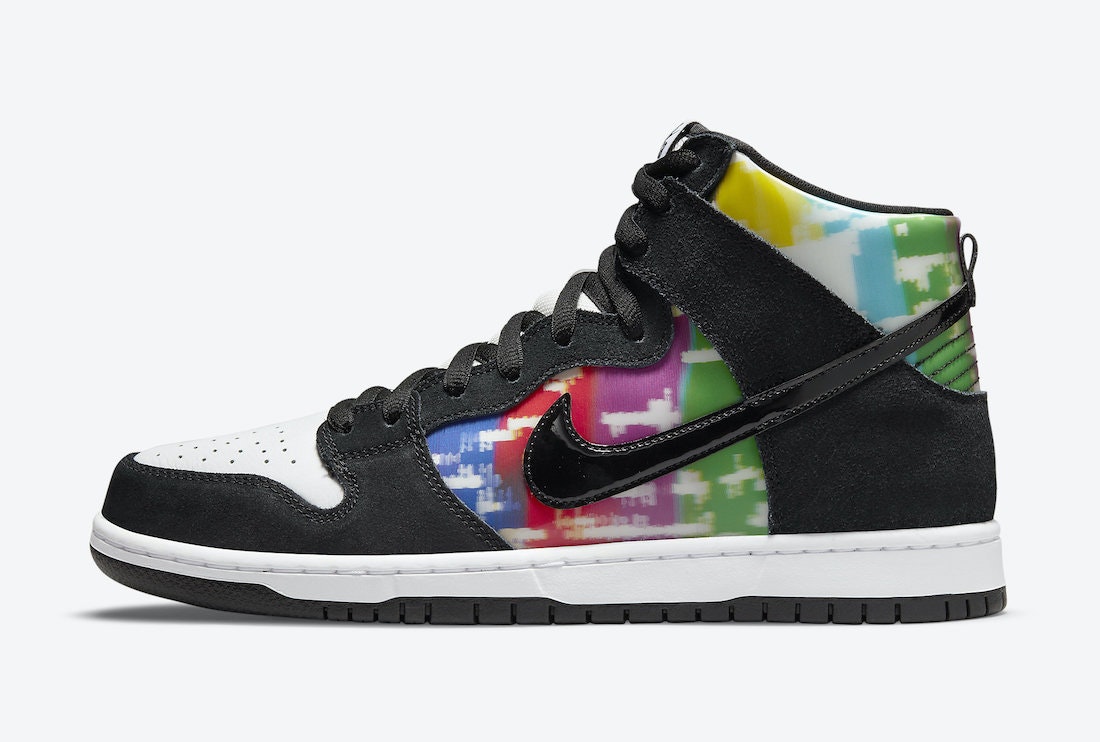 Nike SB Dunk High "TV Signal"