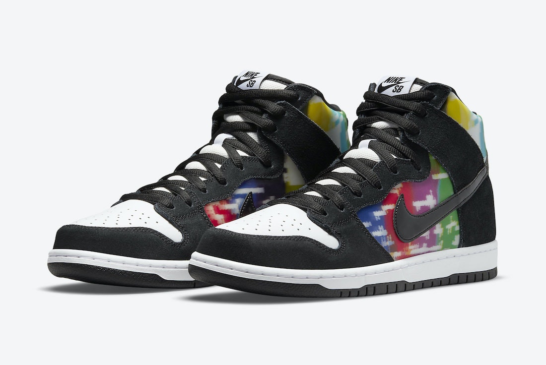 Nike SB Dunk High "TV Signal"