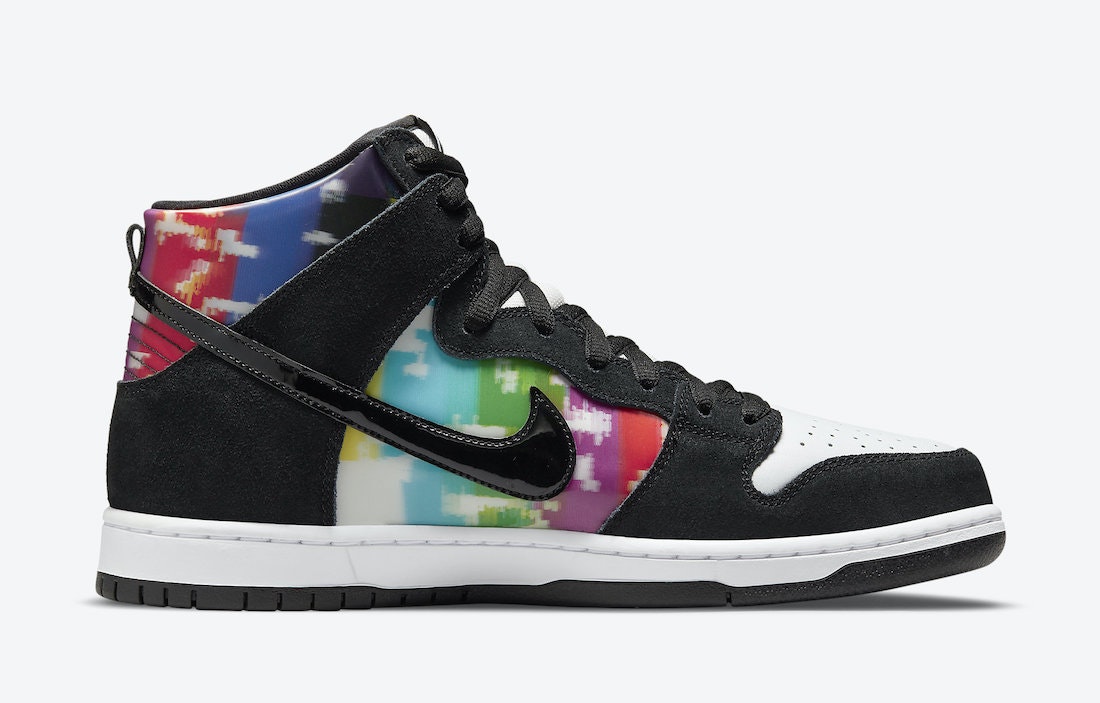 Nike SB Dunk High "TV Signal"