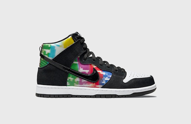 Nike SB Dunk High "TV Signal"