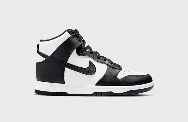 Nike Dunk High "Panda"