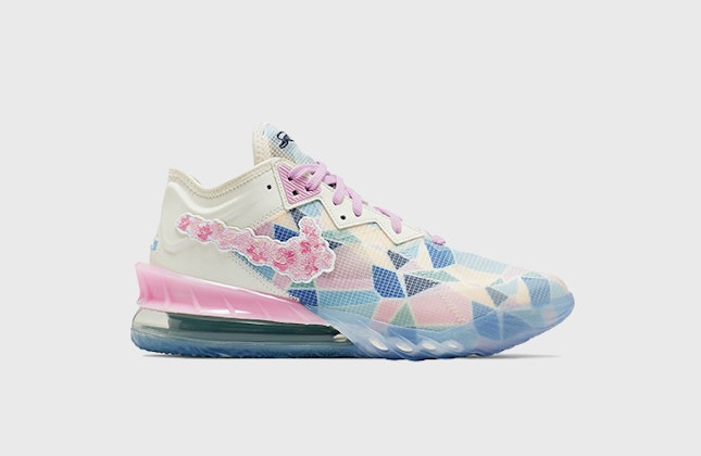 atmos x Nike LeBron 18 Low “Sakura”