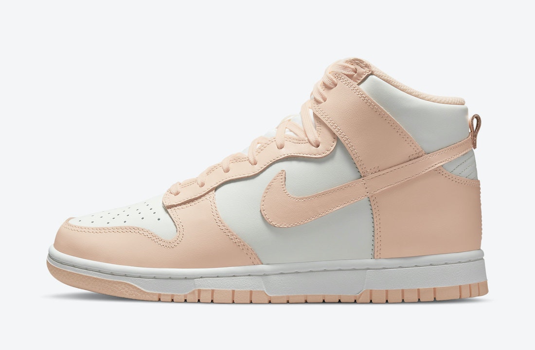 Nike Dunk High Wmns “Crimson Tint”