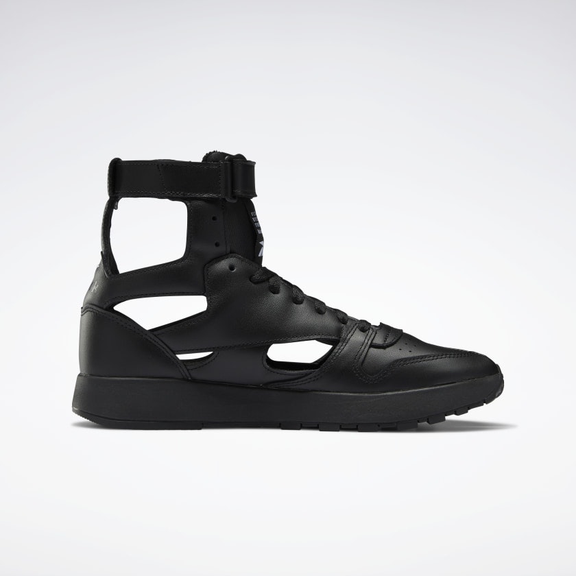 Maison Margiela x Reebok Classic Leather Tabi High "Triple Black"