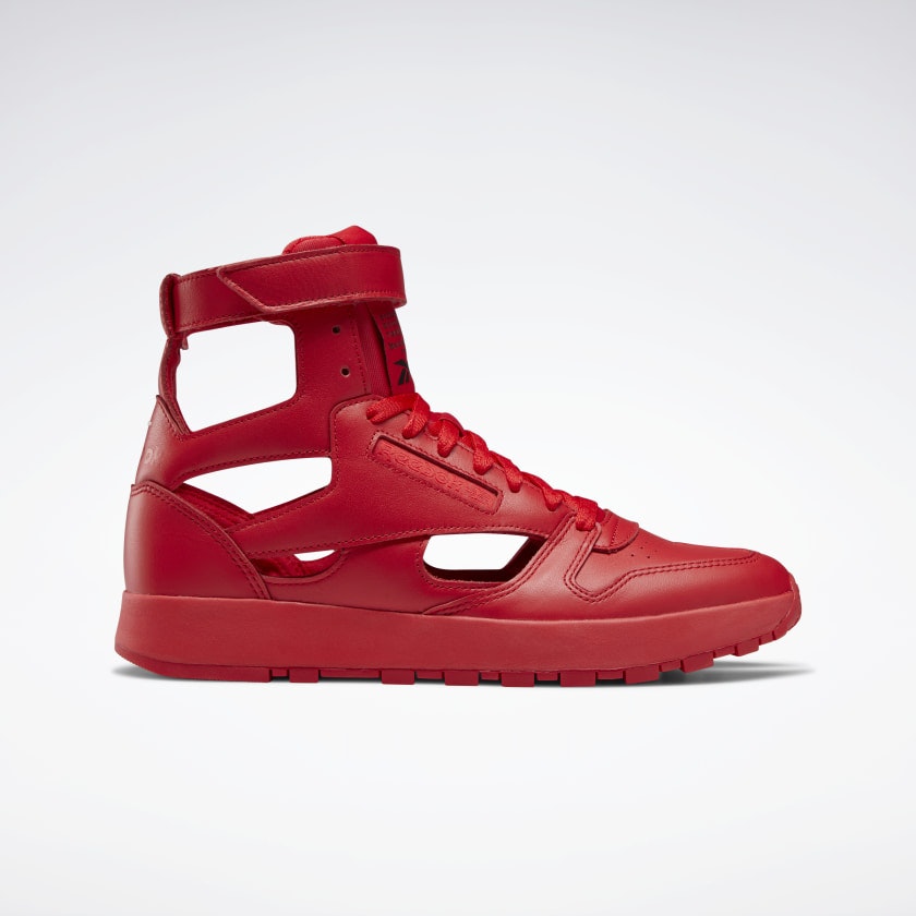 Maison Margiela x Reebok Classic Leather Tabi High "Triple Red"