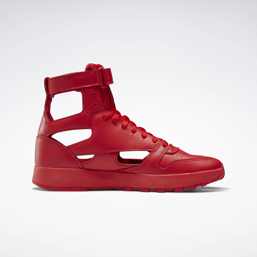 Maison Margiela x Reebok Classic Leather Tabi High "Triple Red"