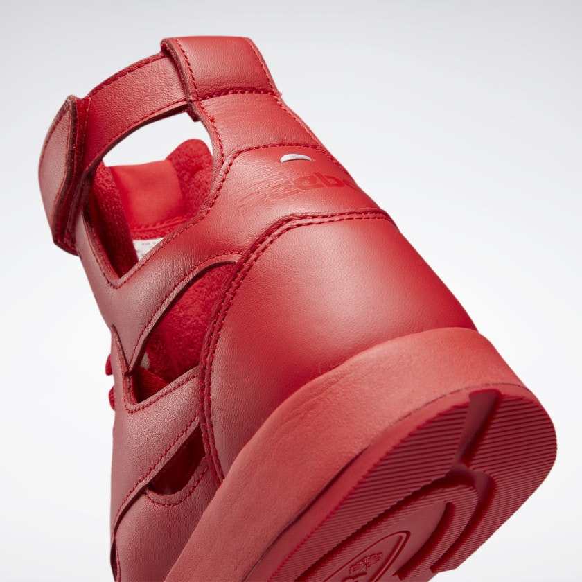 Maison Margiela x Reebok Classic Leather Tabi High "Triple Red"