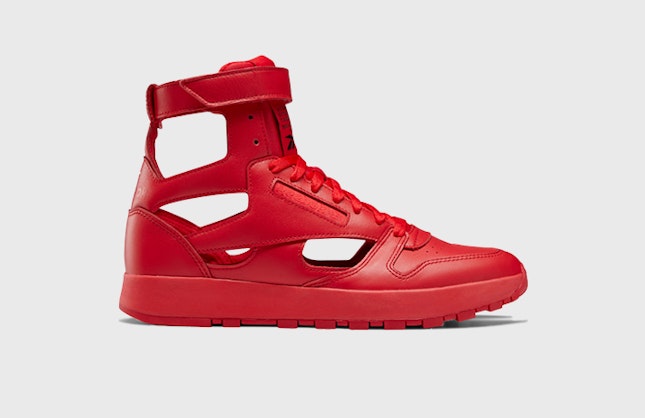 Maison Margiela x Reebok Classic Leather Tabi High "Triple Red"