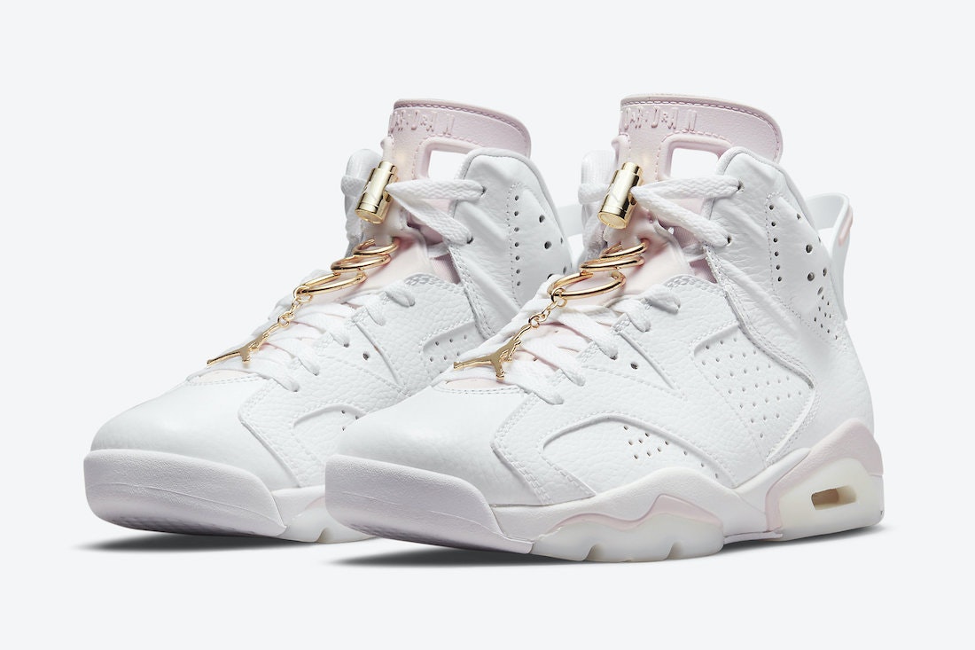 Air Jordan 6 Wmns “Gold Hoops”