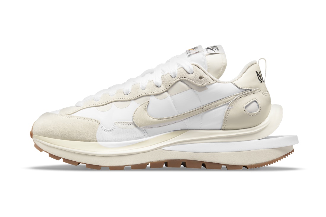 Sacai x Nike Vaporwaffle "Sail Gum"