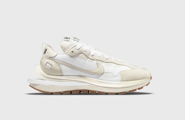 Sacai x Nike Vaporwaffle "Sail Gum"