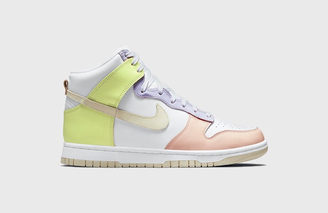 Nike Dunk High Wmns “Cashmere”