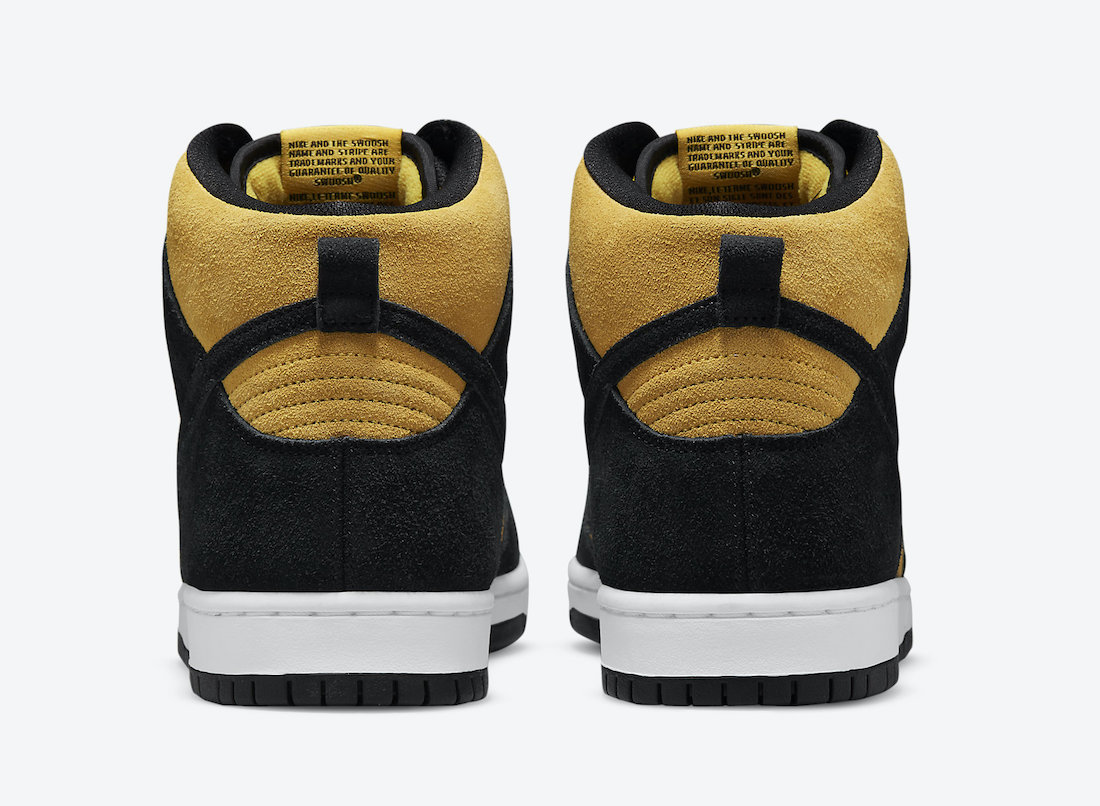 Nike SB Dunk High Reverse Iowa | Release | Dead Stock Sneakerblog